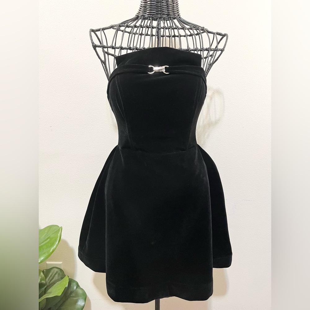 NWT Black Velvet Strapless Dress